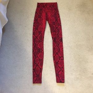 Lululemon high rise wunder under